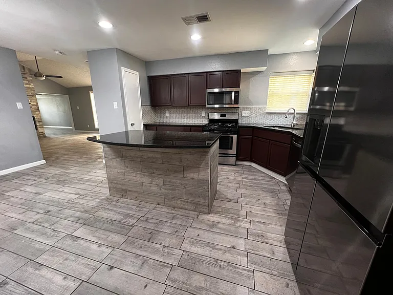 20011 River Brook Dr — Photo 14