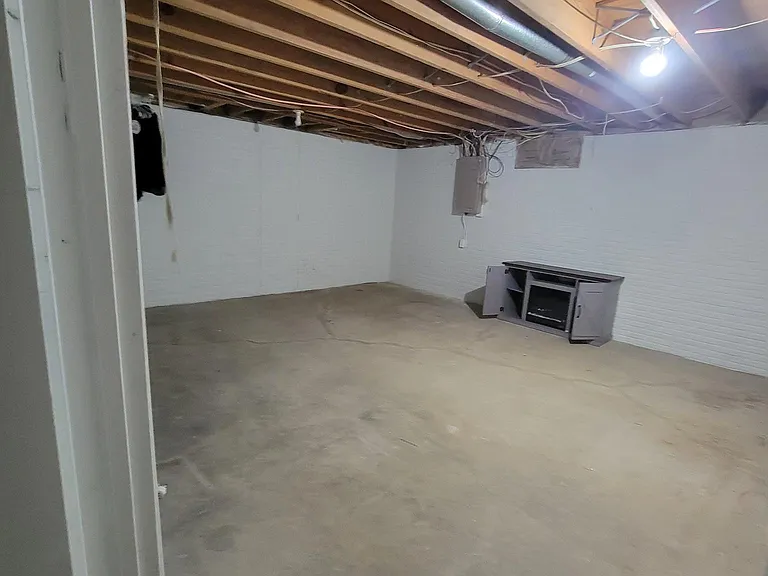 1018 College Rd — Photo 20