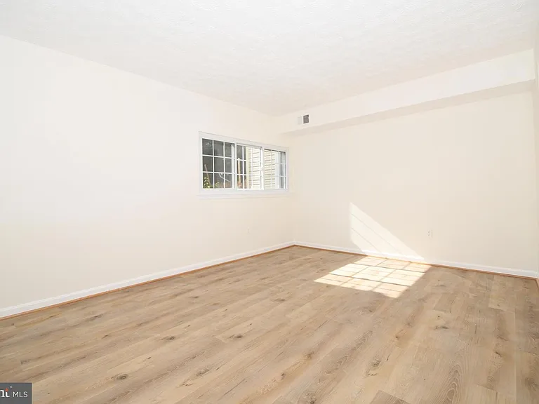 13246 Bayberry Dr #35 — Photo 11
