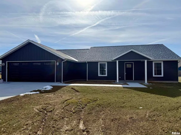 5955 E Grand Ave, Carterville, IL 62918
