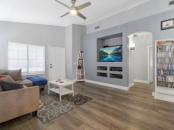 3rd image of 3806 W Blackhawk Dr