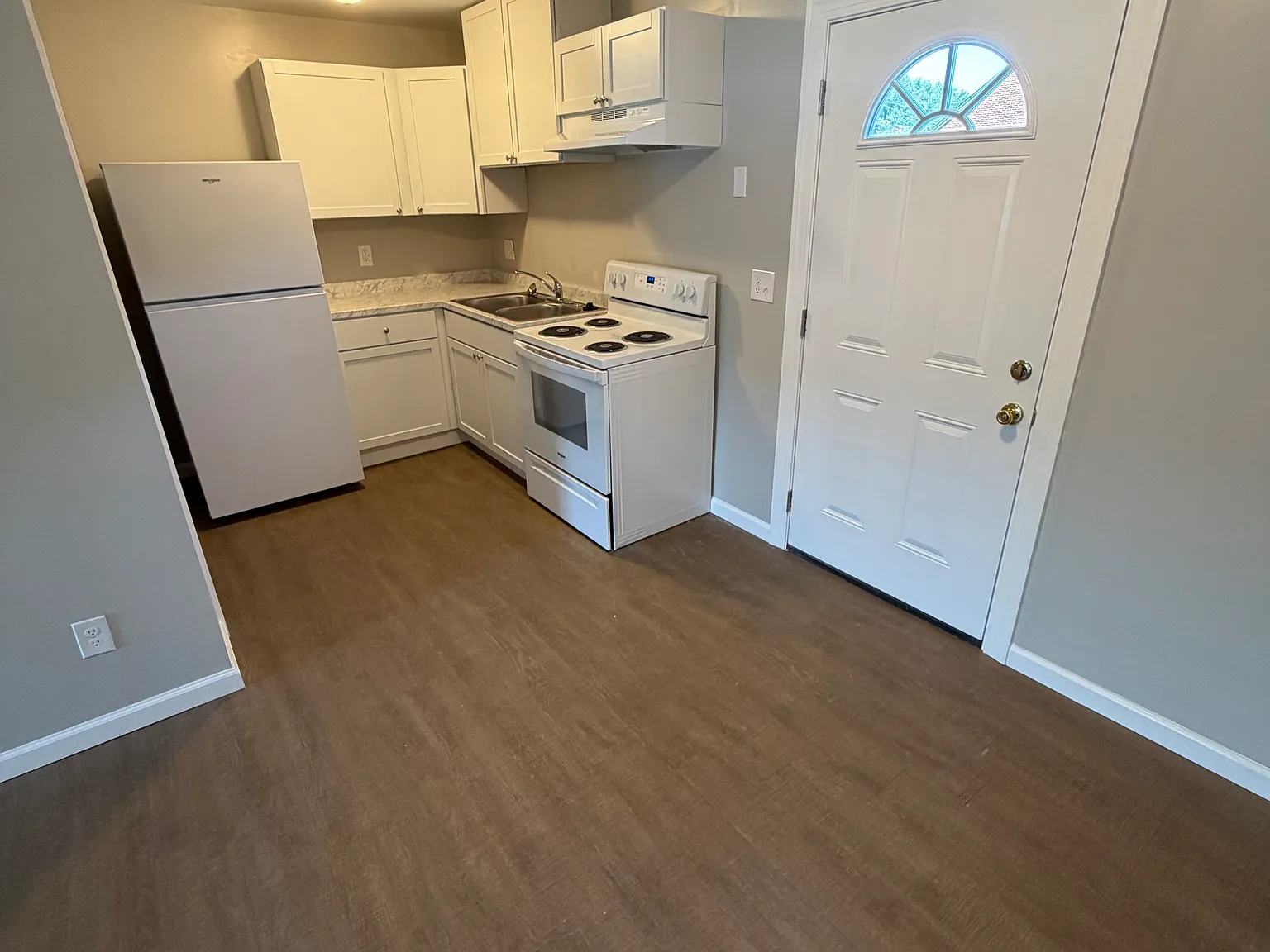 2 bed, 1.5 bath, $1,550 — Photo 4