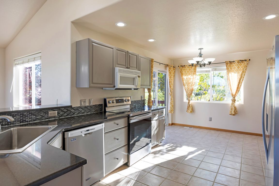 next background image