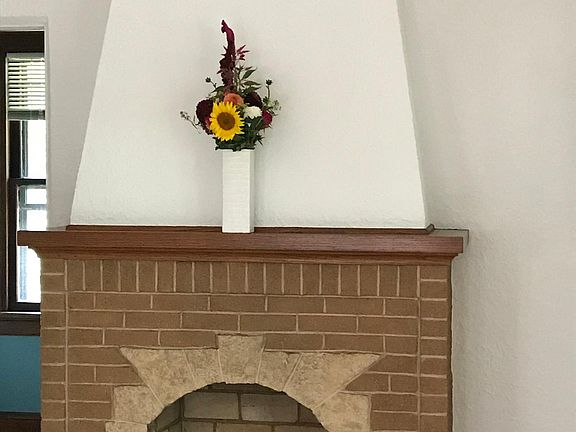 Artificial fireplace