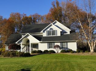 2018 Lori Ln, Hermitage, PA 16148