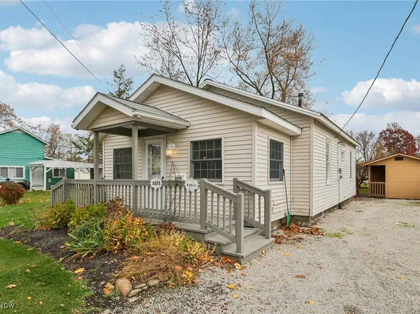 5575 Chagrin Dr, Mentor On The Lake, OH 44060