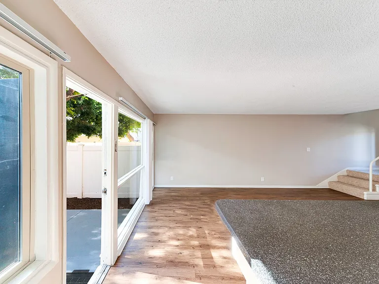 Patio Gardens Apartments — Photo 6