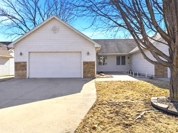 303 SE 30th St, Ankeny, IA 50021