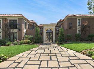 5904 Sandhurst Ln APT 248, Dallas, TX 75206