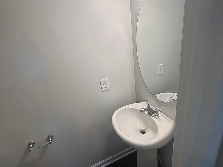 3909 Angel Hill Ln — Photo 14