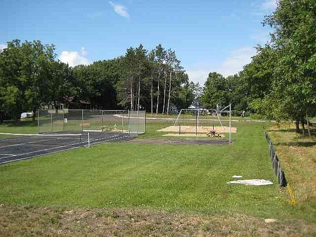 2nd image of LOT 4 Course View Dr