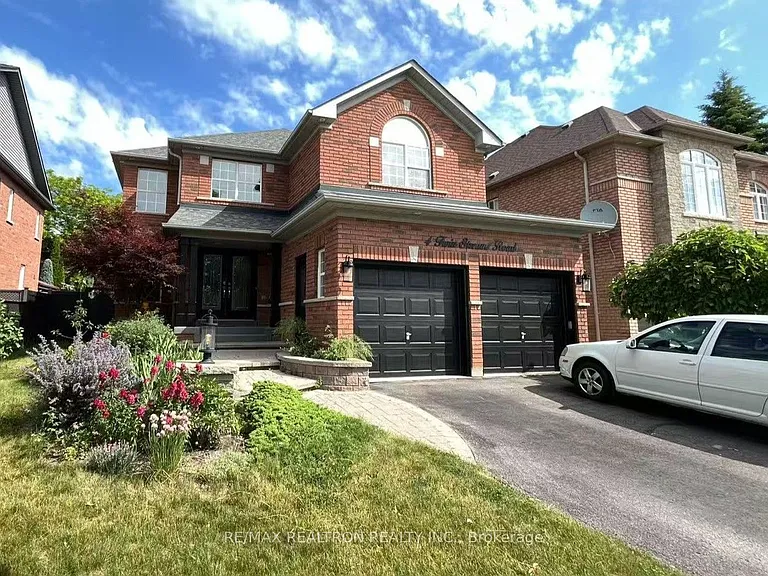 4 Twin Streams Rd — Photo 1