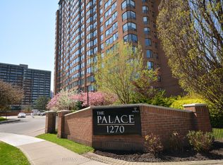 1270 Maple Crossing Blvd E #103, Burlington, ON L7S 2J3