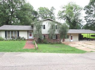 205 Buena Vista Dr, Fulton, MS 38843