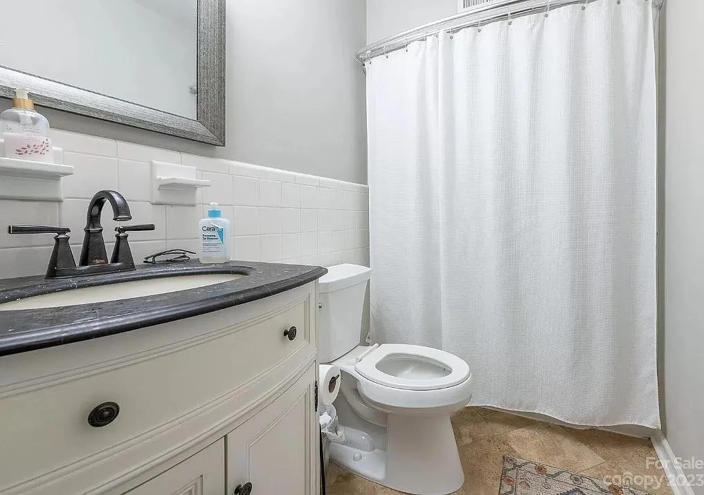 1 bed, 637 sqft, $1,365 — Photo 1