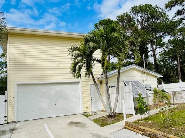 539 NW Baker Rd, Stuart, FL 34994
