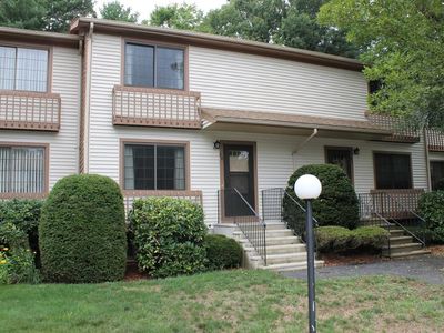 489 Turnpike St APT 8-4, South Easton, MA, 02375