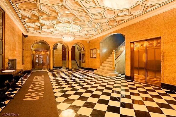 Sold by Compass | media 10