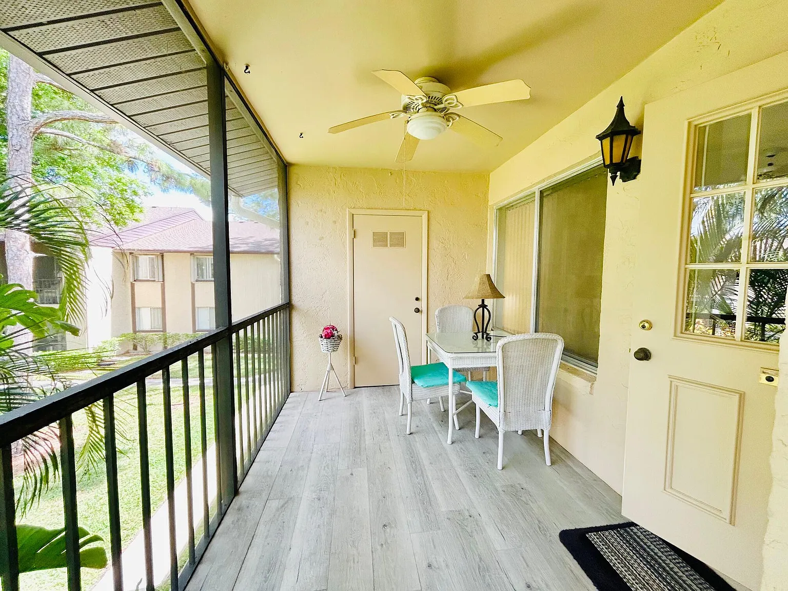 2 bed, 1.0 bath, 804 sqft, $1,450 — Photo 3