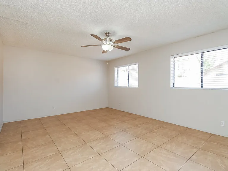 1232 W Riviera Dr — Photo 8