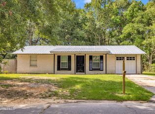 2001 S Haven Dr, Gautier, MS 39553