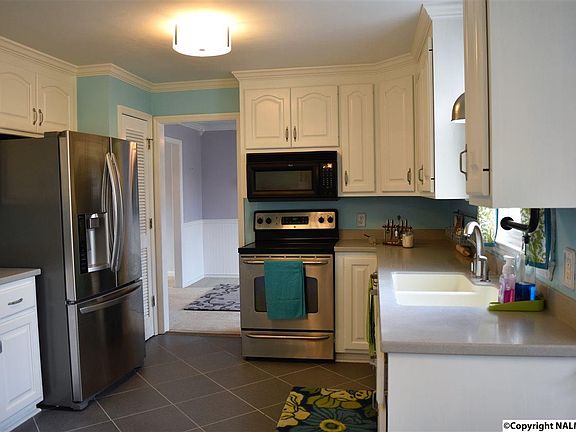 5th image of 114 Golden Oak Dr