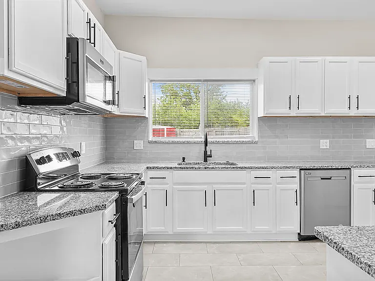 248 W Morris St #1 — Photo 6