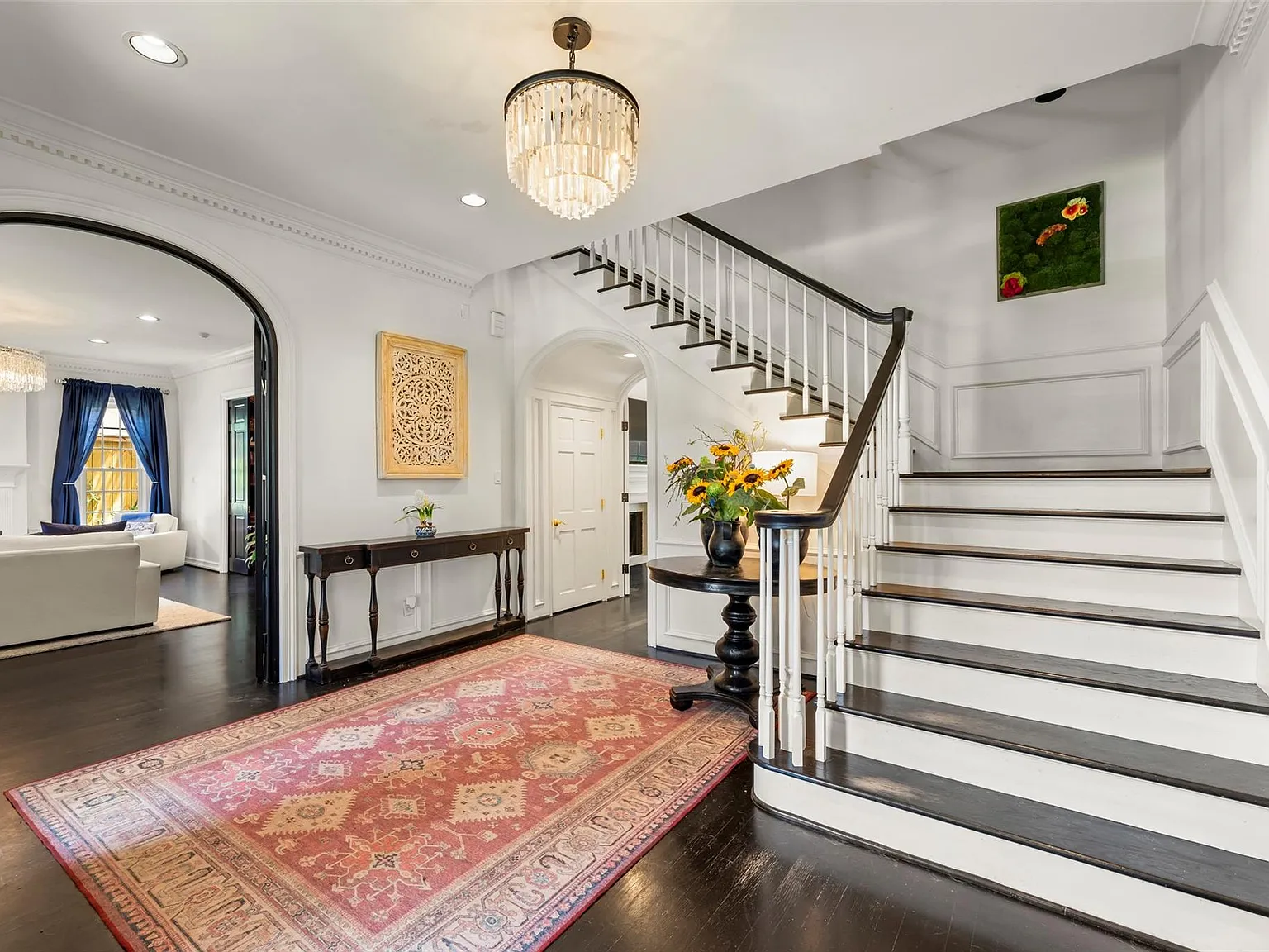5 bed, 5.5 bath, 5575 sqft, $18,500 — Photo 3