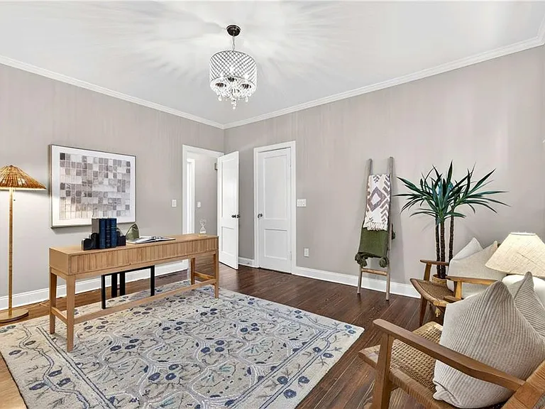 217 Westminster Dr NE — Photo 25