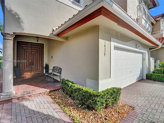 5th image of 10339 NW 56th Ter