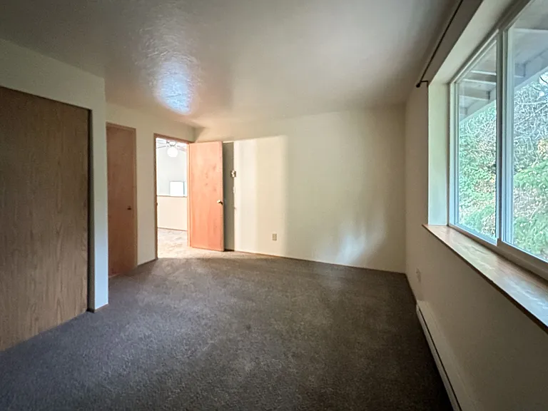 7646 Shilohwood Pl NW — Photo 8