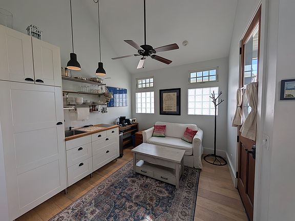 fully equipped kitchen.