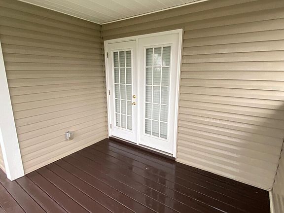 3rd image of 458 Dean Taylor Ct