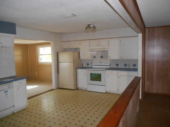 3rd image of 9837 County Road 2440