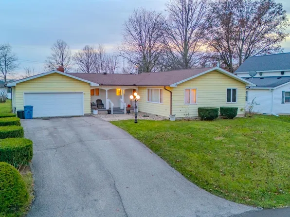 32 W Elm St, Somerset, IN 46940