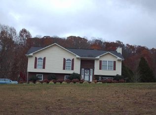 109 Mitchell Creek Dr, Jonesborough, TN 37659