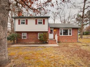 3215 Oakmeadow Ln, Midlothian, VA 23112