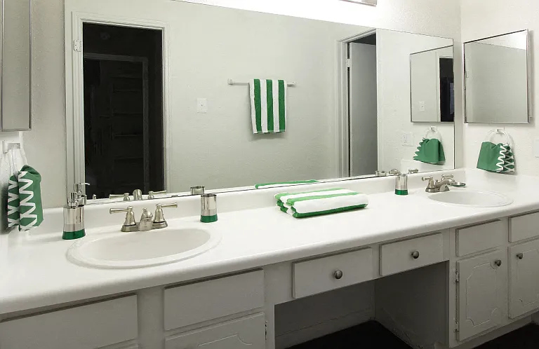 Woodlake on the Bayou Apartments — Photo 36