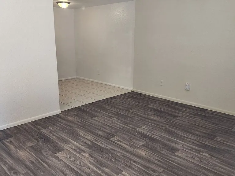Modern Quarters Apartments — Photo 33