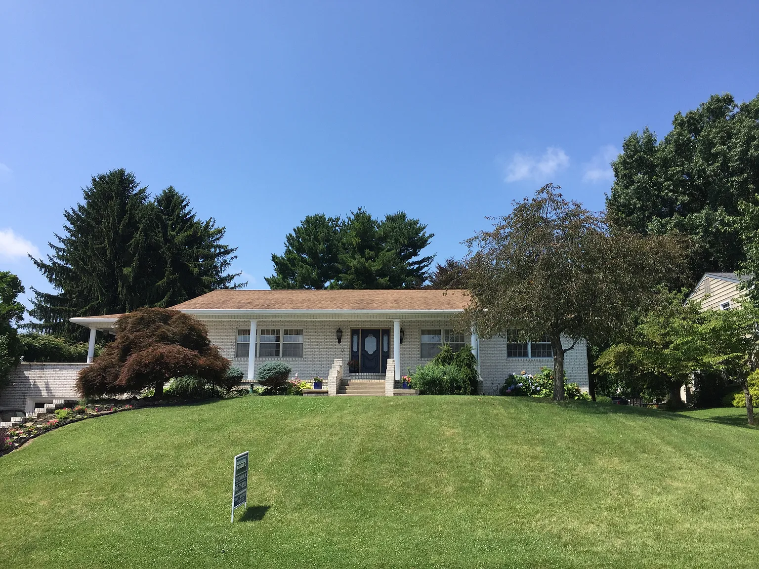 93 Applewood Dr photo 1