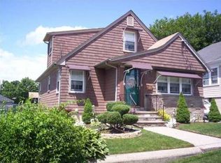 13 Mica Ave, Cranston, RI 02920