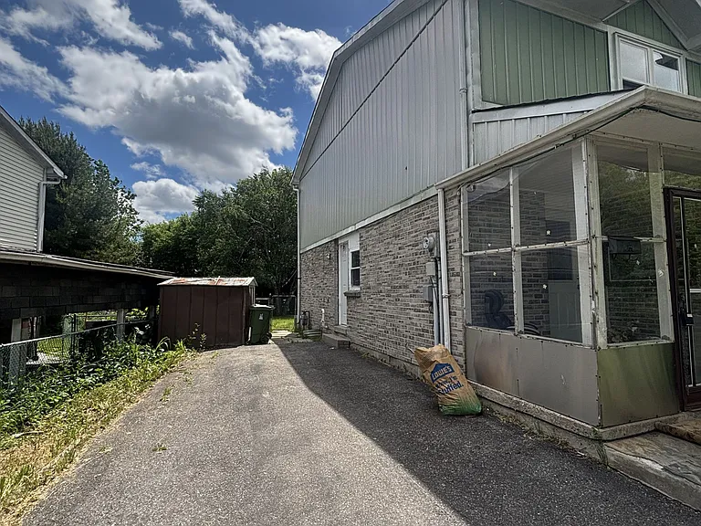 29 Horseley Hill Dr — Photo 3