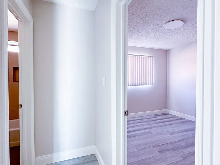 831 S Greenwood Ave #11 — Photo 8