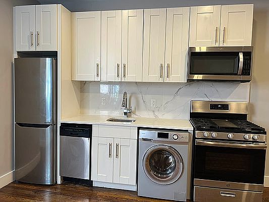 1st image of 2171 3rd Ave APT 4A