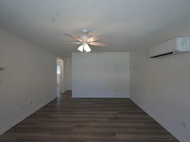 5157-5205 1/2 Santa Ana St — Photo 28