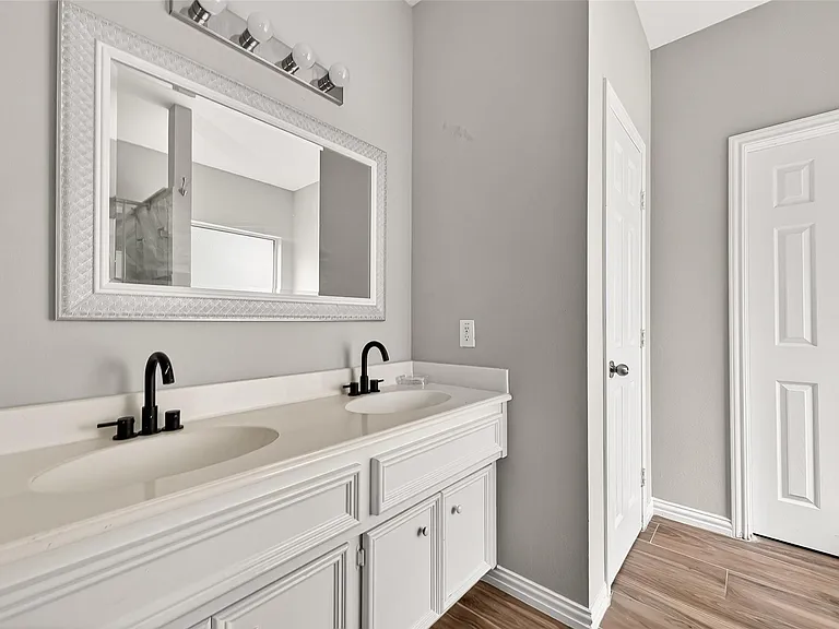 25507 Lyon Springs Ct — Photo 33