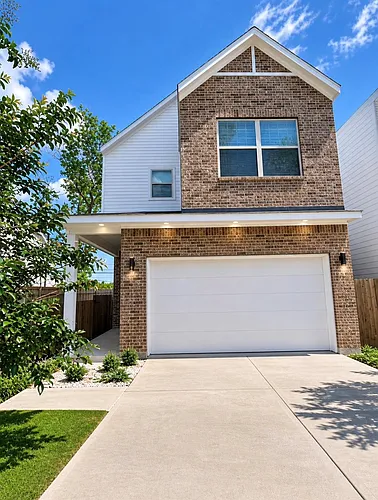 303 Queen Sude Ln Photo 1