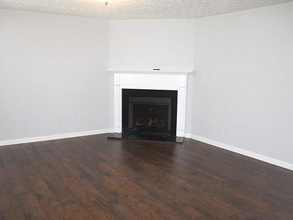 4th image of 1443 Little Creek Dr