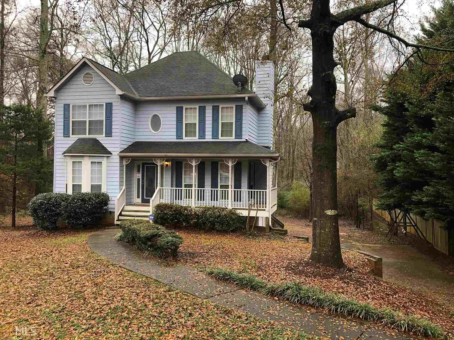 605 Hardwood Ln photo 1