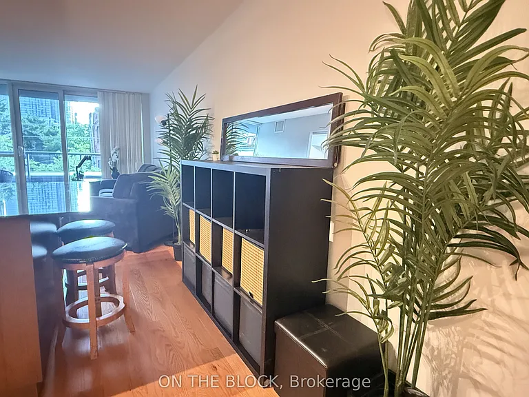 320 Richmond St E #313 — Photo 8
